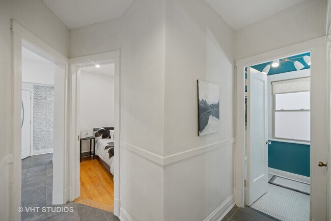 Foto del edificio - 256 Washington Blvd