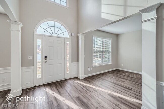 Building Photo - 4 br, 2.5 bath House - 2602 Myrtlewood Lan...