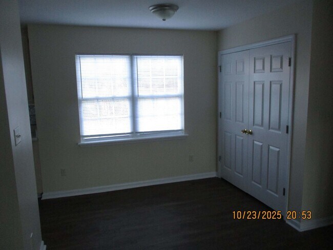 Foto del edificio - 103 Ducker Ct