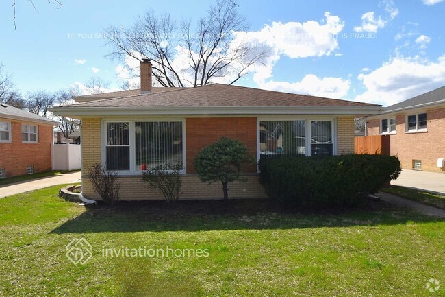 Building Photo - 10520 Kedvale Ave
