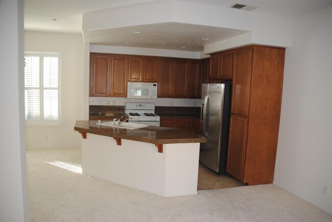 Foto del edificio - 672 Kellogg St