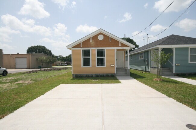 Foto del edificio - 1732 Huey P Long Ave