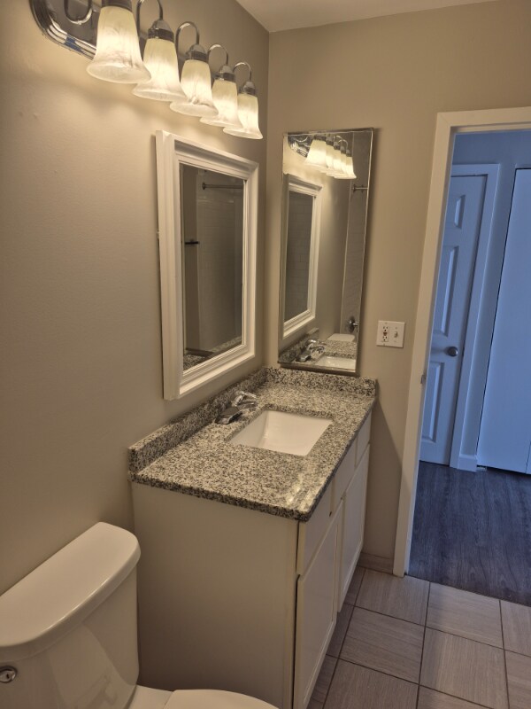 Foto del edificio - 5885 Forest View Rd