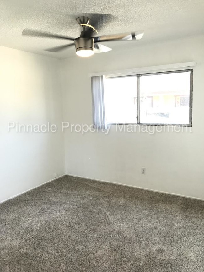 Foto del edificio - 2 Bedroom Apartment in Long Beach For Rent