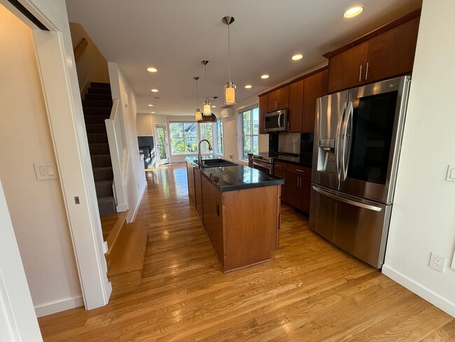 Foto del edificio - 3bd/3.5ba Townhouse on Capitol Hill