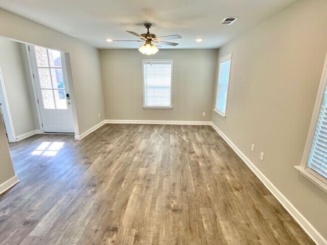 Foto del edificio - New Consturction 4 Bedroom 2.5 Bath Home I...