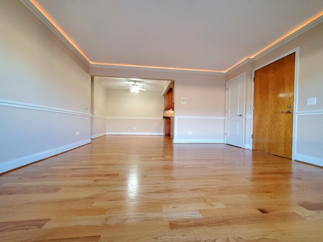 Foto del edificio - 4937 N East River Rd