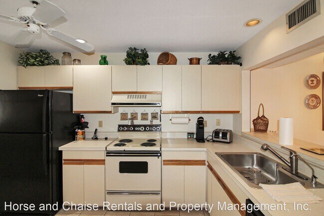 Building Photo - 2 br, 2 bath House - 762 Village Circle #215