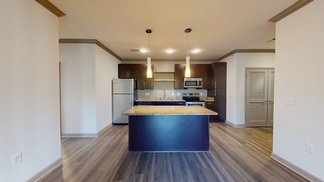 Building Photo - Ventana Northlake