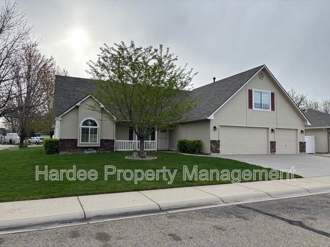 Building Photo - 2252 N Oconner Ave