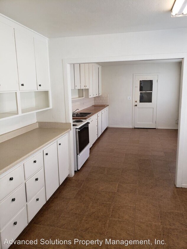 Foto principal - 2528 Irwin Rd