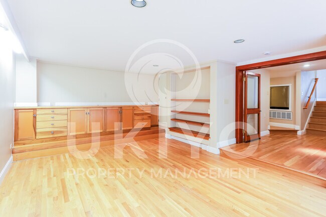 Foto del edificio - 4753 El Centro Ave