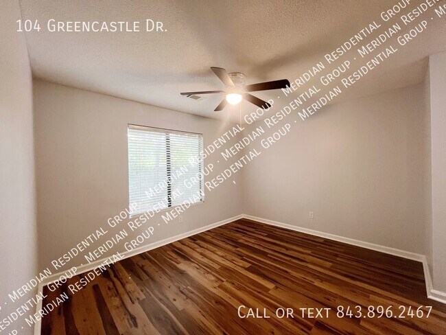 Foto del edificio - 104 Green Castle Dr