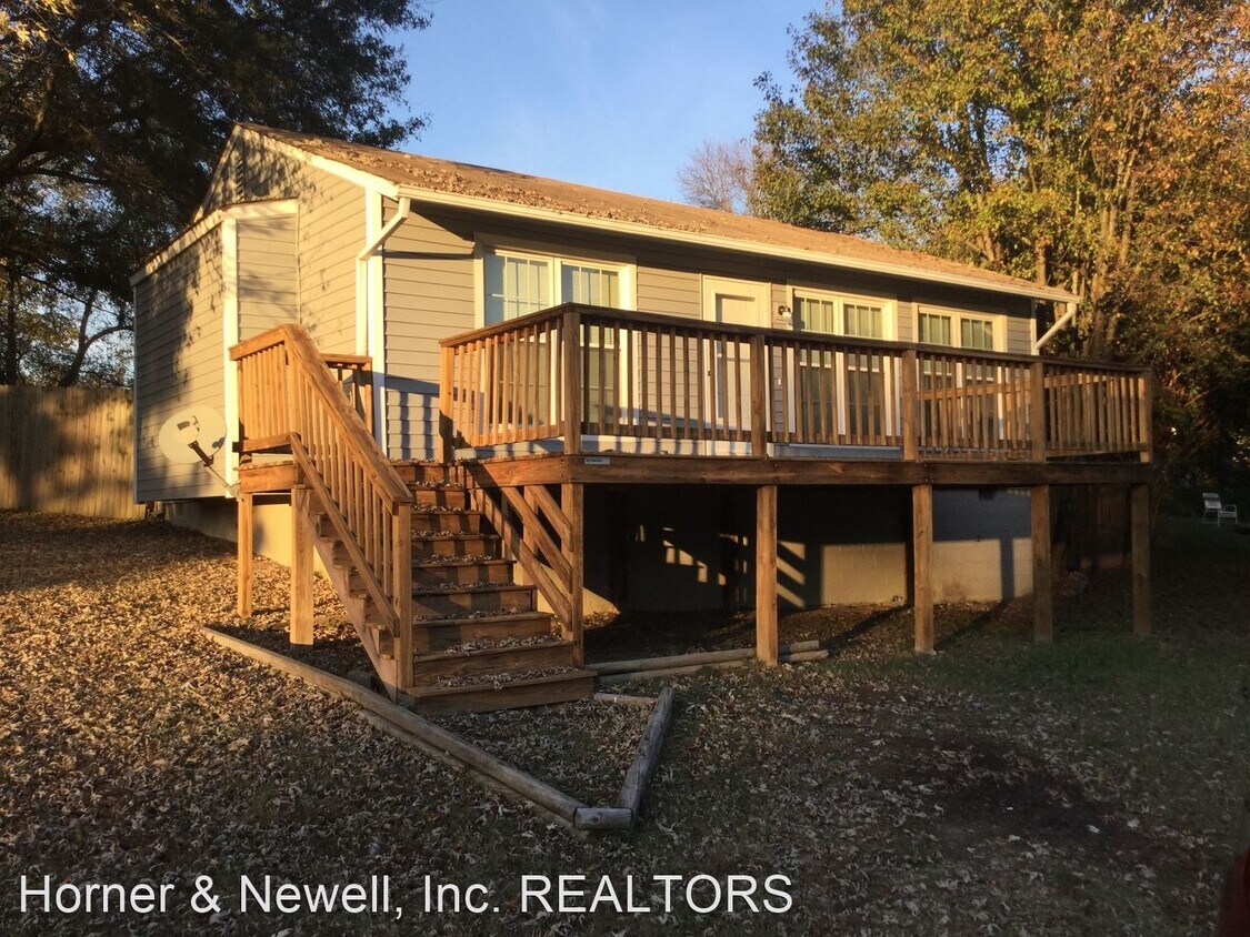 Primary Photo - 3 br, 1 bath House - 2051 Condrey Ridge Road