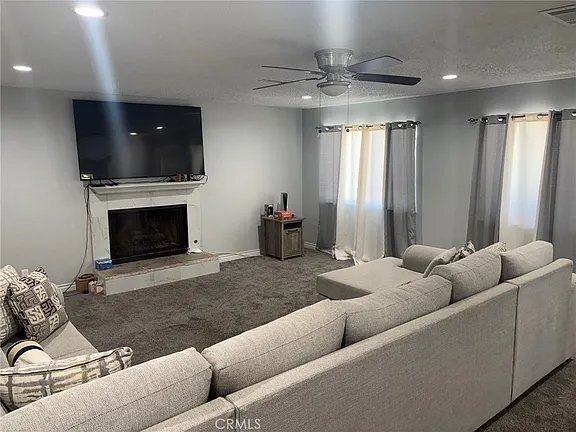 Foto del edificio - 7936 Dumond Dr