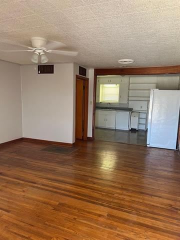 Foto del edificio - 1623 Woodruff Ln