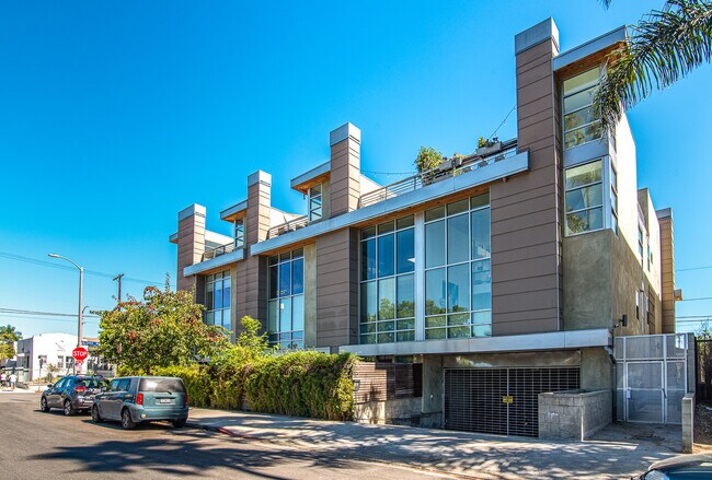 Building Photo - 5806 Waring Ave