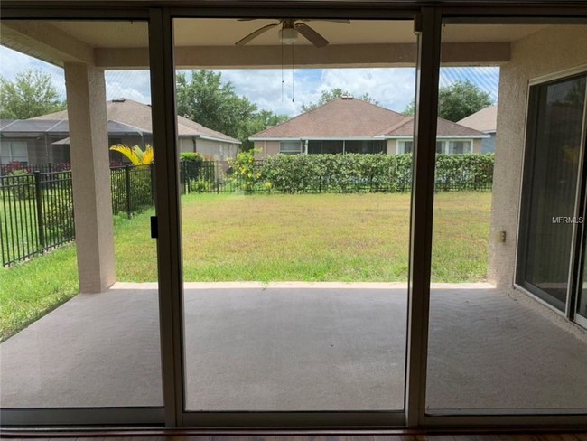 Foto del edificio - 6518 Bridgecrest Dr
