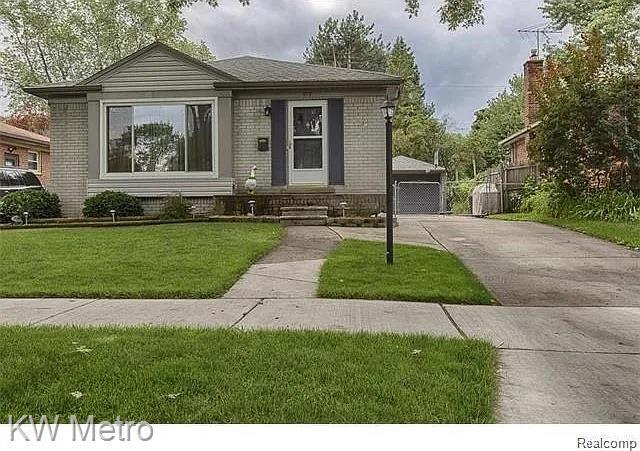 Foto principal - 173 Elmsford Dr