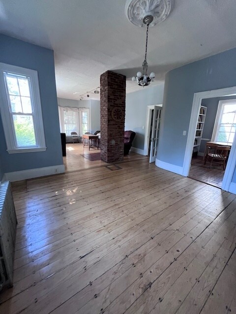 Foto del edificio - 42 Putnam Ave