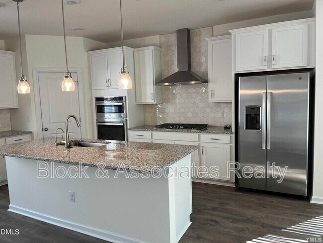 Foto del edificio - 6920 Leesville Rd