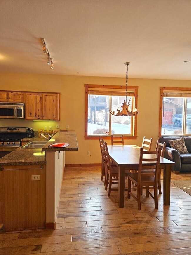 Foto del edificio - Two Bedroom Ski Lease in the Boulders
