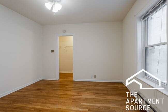 Foto del edificio - 2146 N Dayton St