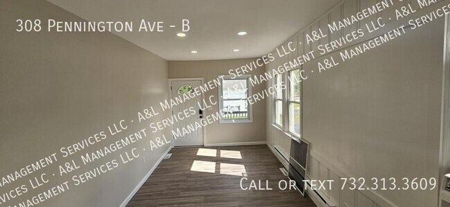 Foto del edificio - 308 Pennington Ave