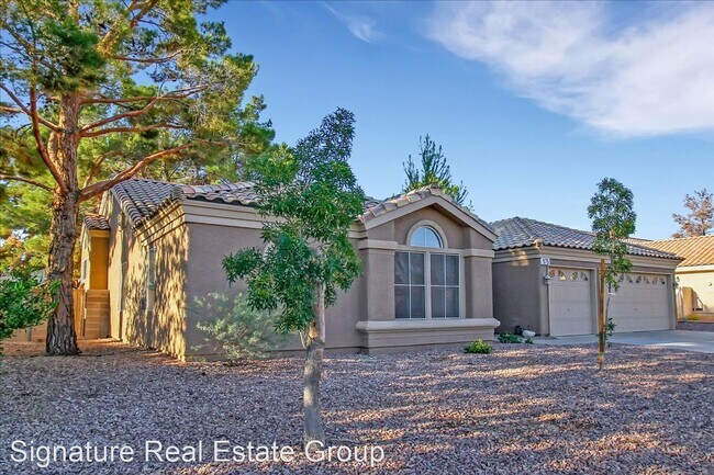 Foto del edificio - 4 br, 2.5 bath House - 875 E Eldorado Ln.