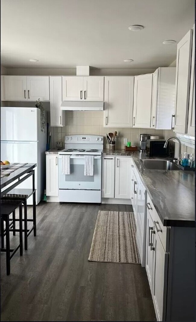 302 Van Trump Ave NE, Yelm, WA 98597 House Rental in Yelm, WA