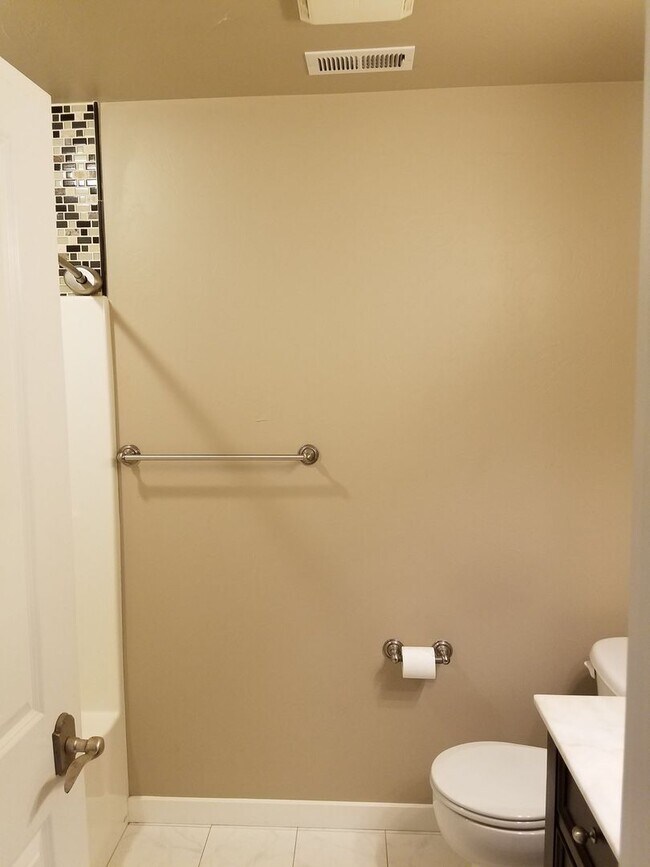 Building Photo - 3 Bed 2.5 Bath in Bozeman