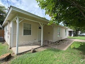 Building Photo - 1136 Alvarado St