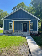 Building Photo - 320 Brinkley Ave
