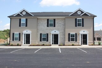 Building Photo - 162 Howard Ln