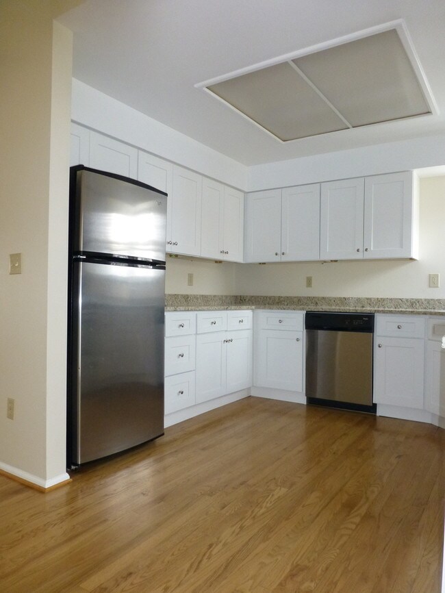 Building Photo - Arvada Wood Run III 2 Bed 2 Bath