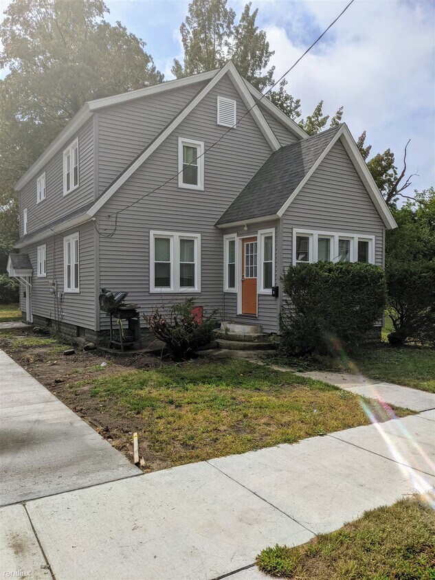 711 Amity Ave, Muskegon, MI 49442 Townhome Rentals in Muskegon MI