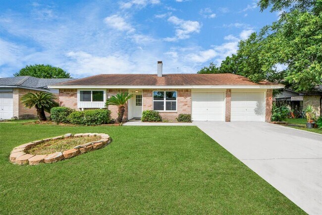 Foto del edificio - 4015 Lufborough Dr