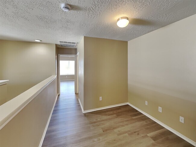 Foto del edificio - 13118 Peppergate Ln