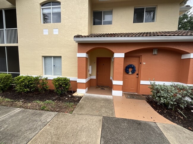 Building Photo - 6490 Aragon Way