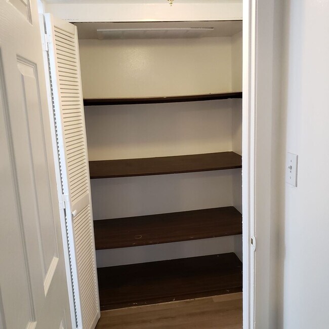 Foto del edificio - 1 B/ 1B Pet Friendly Apartment South of BYU