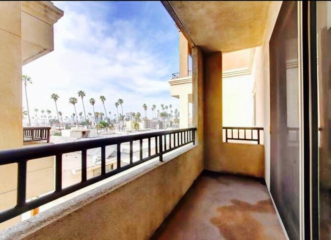 Master balcony - 991 Arapahoe St