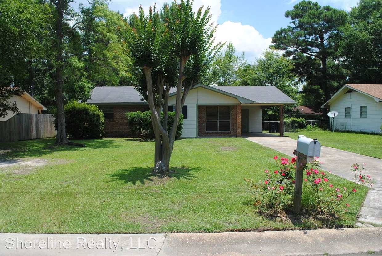 Primary Photo - 104 Brumbaugh Rd