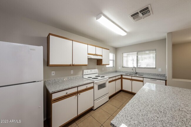 Foto del edificio - 18611 North 22nd St