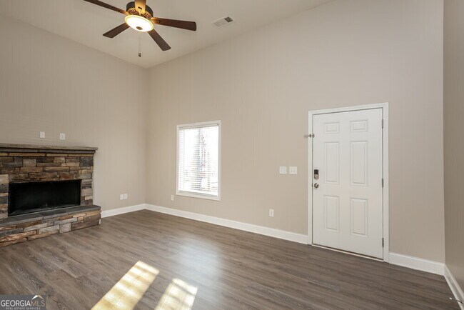 Building Photo - 80 Emmett Dr
