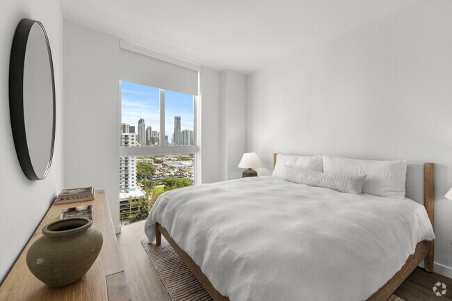 2BR, 2BA - 961SF - Bedroom - 2000 Biscayne