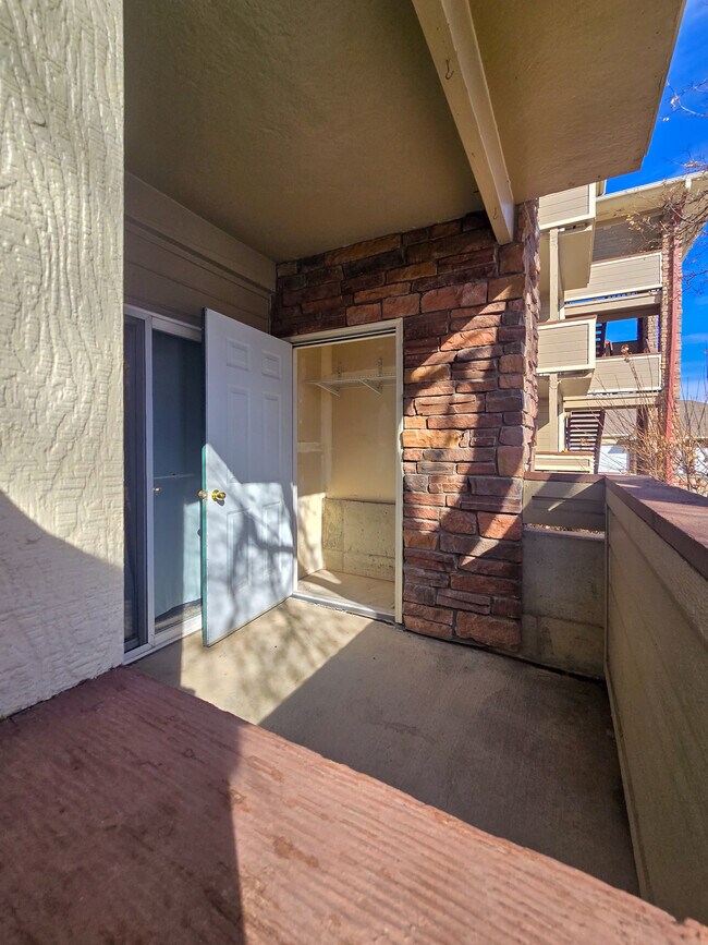 Patio with outdoor storage - 4545 Wheaton Dr
