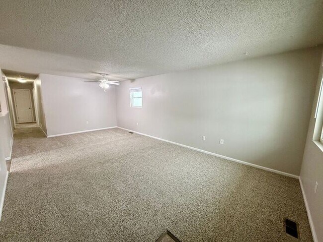 Building Photo - 3-Bedroom Home Near Horsetooth Reservoir with 2-Car Garage