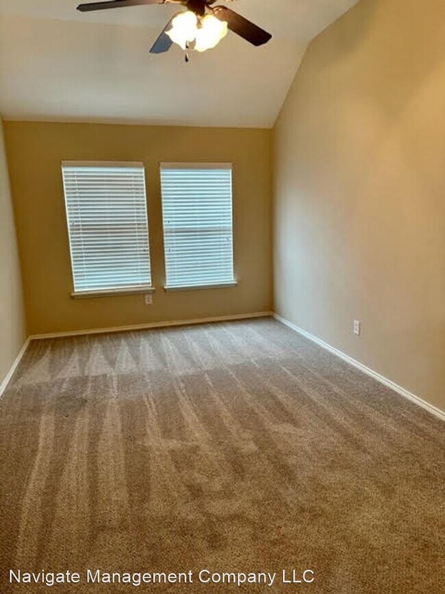 Building Photo - 3 br, 2 bath House - 1713 Lake Way Dr