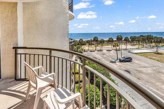 Foto del edificio - 2310 N Ocean Blvd