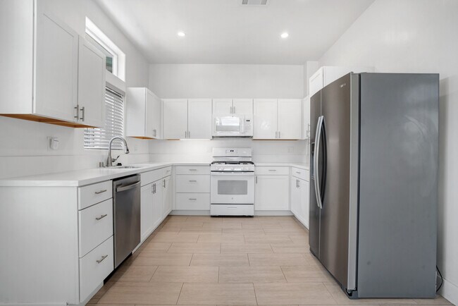 Foto del edificio - 22446 Criswell St